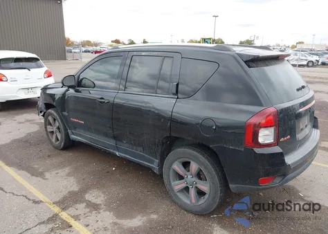 2015 Jeep Compass Sport z USA, uszkodzony, nr VIN 1C4NJDBB7FD153680